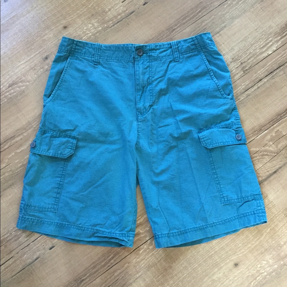 Men’s IZOD teal shorts